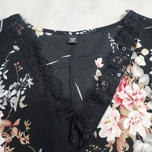 Shein Curve black floral V neck lace Top. Size 1XL